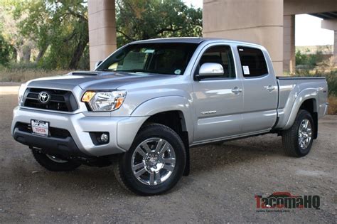 For reference, the <strong>2012 Nissan Frontier King Cab</strong> originally had a starting sticker price of $20,075, with the range-topping Frontier King Cab PRO-4X Pickup 2D 6 ft starting at $30,805. . Blue book 2012